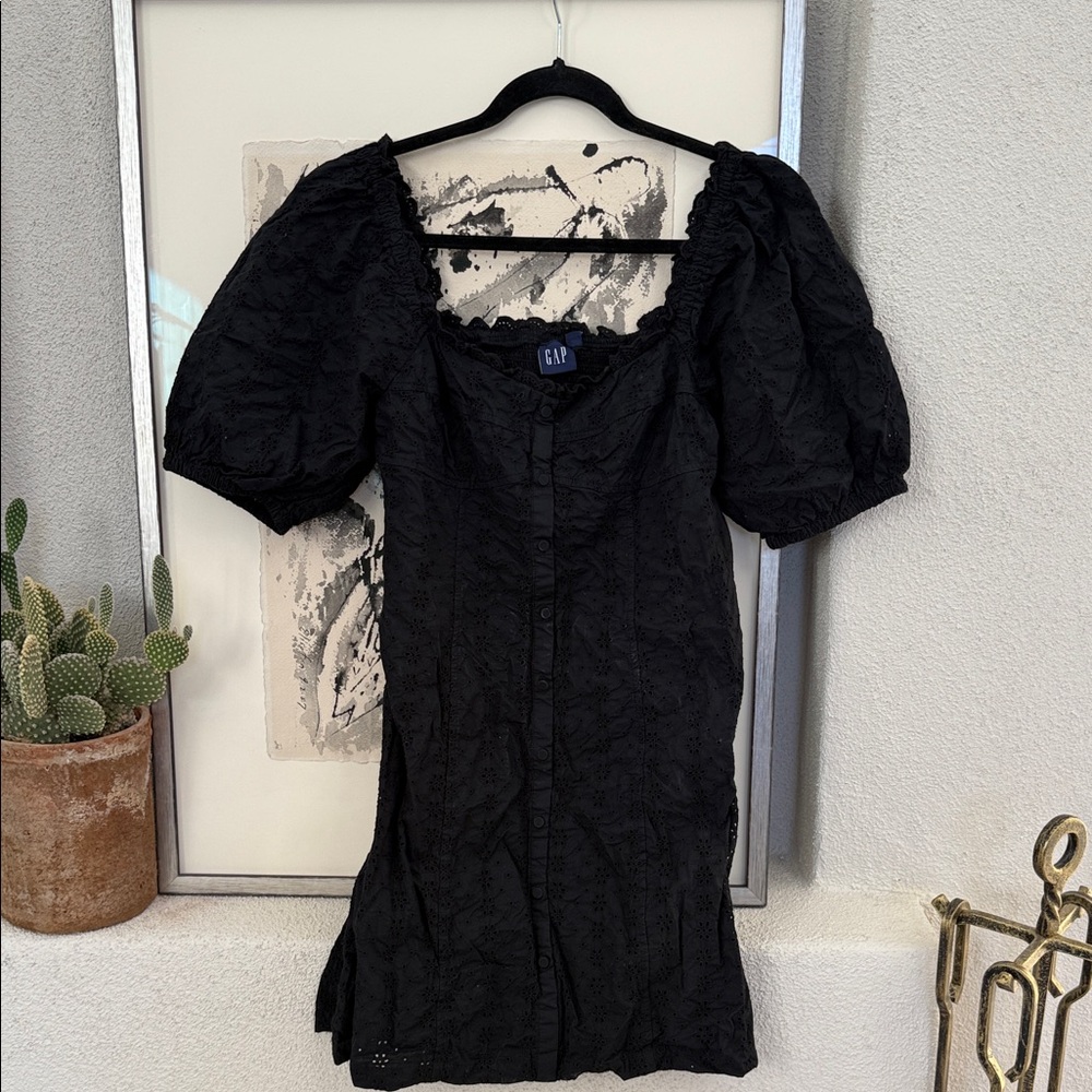 GAP Black Textured Puff Sleeve Dress